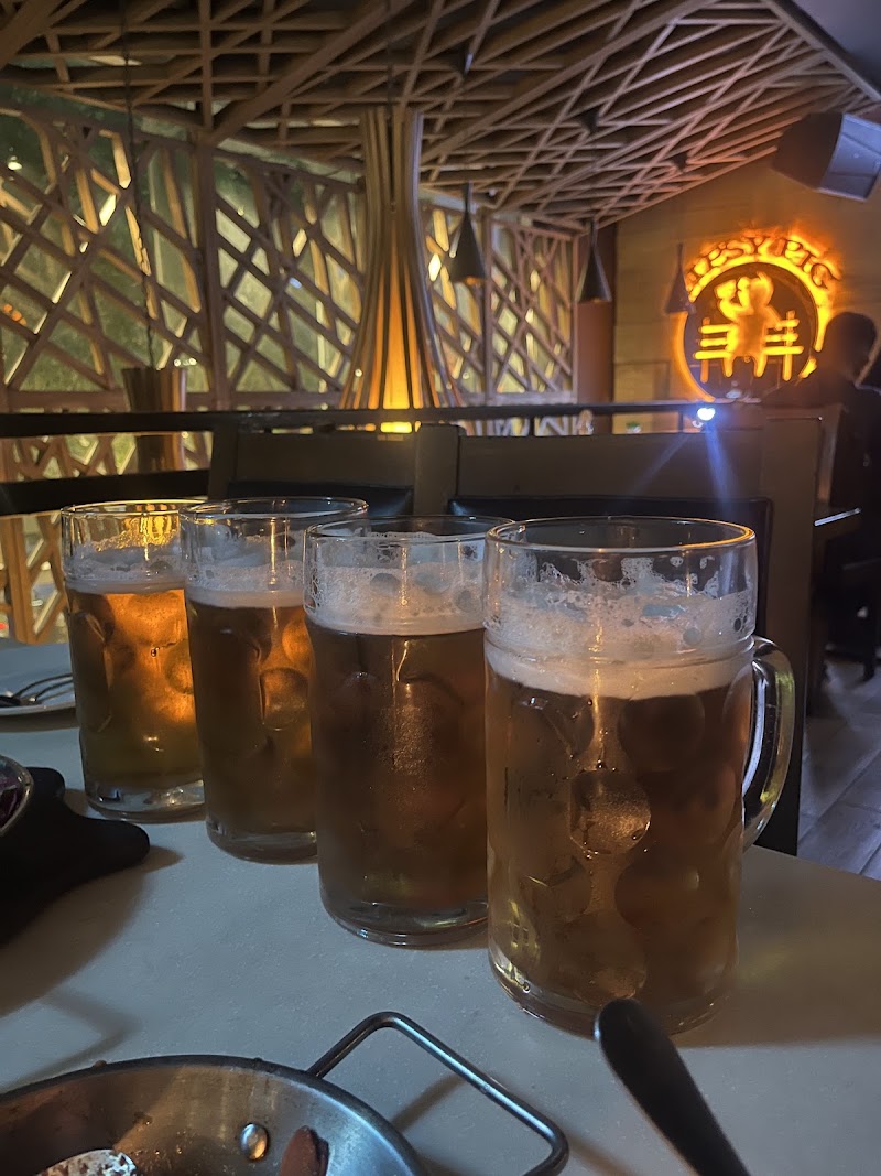 Tipsy Pig Gastropub photo 3